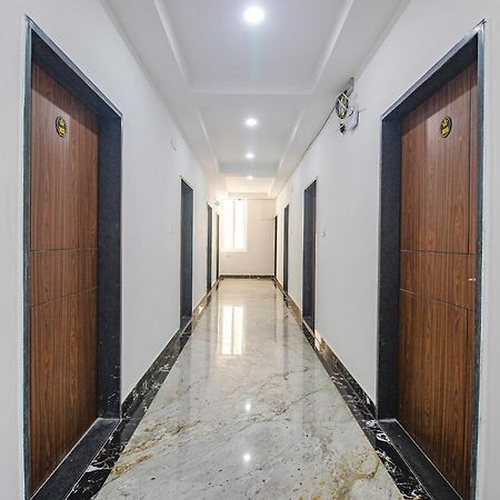 Fabhotel W Grand Suites - Nr Lanco Hills, Manikonda Hyderabad Exterior foto